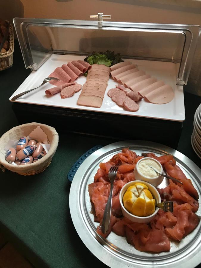 Ferienwohnung Gasthof Lowen カッペル・グラーフェンハウゼン エクステリア 写真