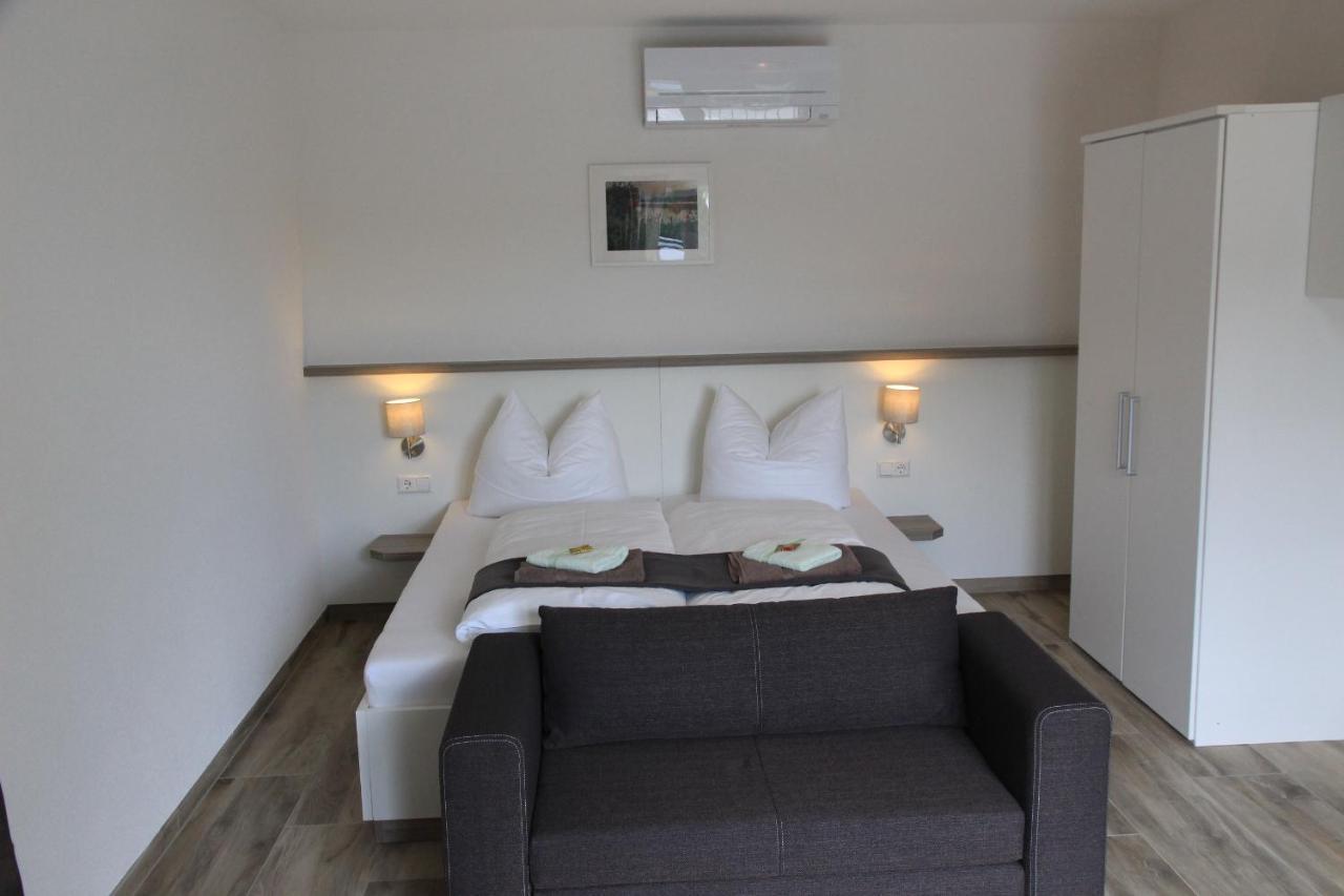 Ferienwohnung Gasthof Lowen カッペル・グラーフェンハウゼン エクステリア 写真